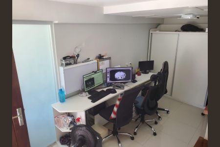 Casa à venda com 4 quartos, 350m² em Pendotiba, Niterói