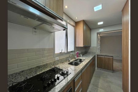 Apartamento à venda com 93m², 3 quartos e 2 vagasCozinha