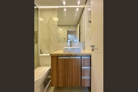 Apartamento à venda com 93m², 3 quartos e 2 vagasBanheiro