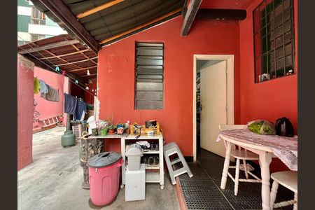 Casa para alugar com 200m², 3 quartos e 4 vagasQuintal