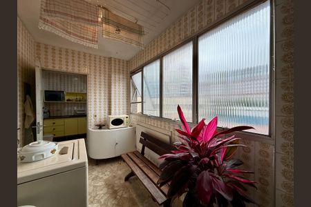 Apartamento à venda com 112m², 3 quartos e 1 vagaÁrea de Serviço