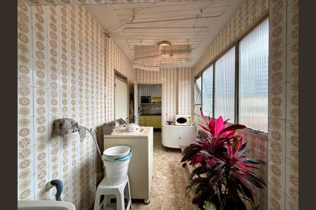 Apartamento à venda com 112m², 3 quartos e 1 vagaÁrea de Serviço