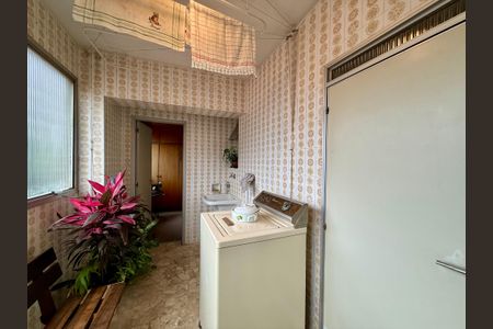 Apartamento à venda com 112m², 3 quartos e 1 vagaÁrea de Serviço