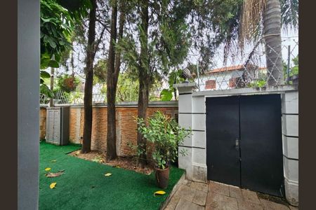 Casa à venda com 258m², 4 quartos e 2 vagas