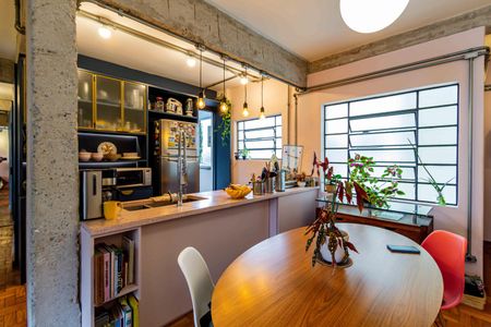 Apartamento à venda com 84m², 2 quartos e sem vaga Apartamento à venda com 84m², 2 quartos e sem vagaSala