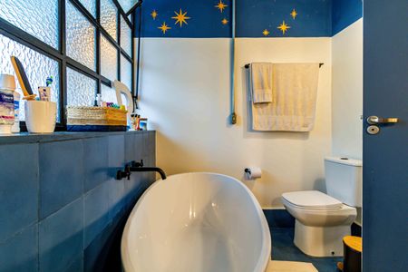 Apartamento à venda com 84m², 2 quartos e sem vaga Apartamento à venda com 84m², 2 quartos e sem vagaBanheiro