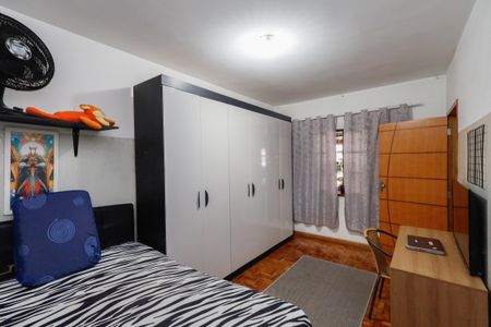 Casa para alugar com 100m², 4 quartos e 2 vagas Casa para alugar com 100m², 4 quartos e 2 vagasQuarto 1