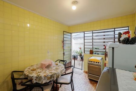Casa para alugar com 100m², 4 quartos e 2 vagas Casa para alugar com 100m², 4 quartos e 2 vagasCozinha