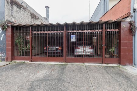 Casa para alugar com 100m², 4 quartos e 2 vagas Casa para alugar com 100m², 4 quartos e 2 vagasFachada