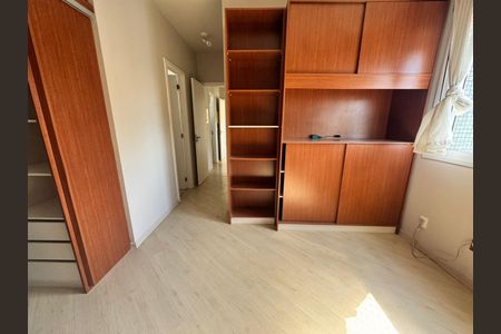Apartamento à venda com 3 quartos, 84m² em Jardim Botânico, Porto Alegre