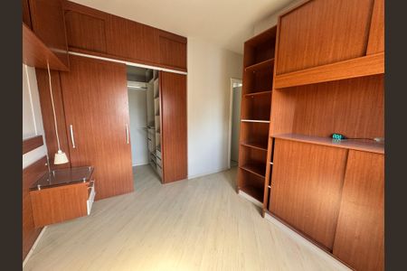 Apartamento à venda com 3 quartos, 84m² em Jardim Botânico, Porto Alegre