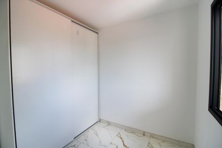Quarto 1 de apartamento para alugar com 2 quartos, 44m² em Jardim Ester, São Paulo