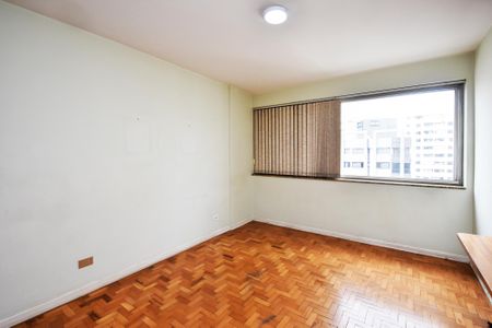Apartamento à venda com 130m², 3 quartos e 1 vagaquarto 2