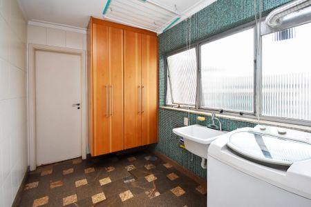 Apartamento à venda com 130m², 3 quartos e 1 vagalavanderia