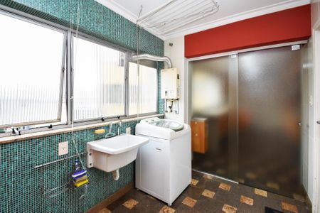 Apartamento à venda com 130m², 3 quartos e 1 vagalavanderia