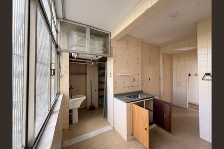 Apartamento para alugar com 94m², 3 quartos e sem vagaCozinha