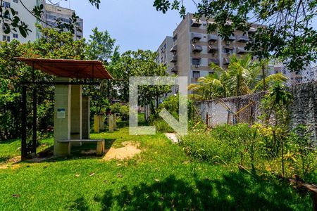 Apartamento para alugar com 94m², 3 quartos e sem vagaÁrea externa