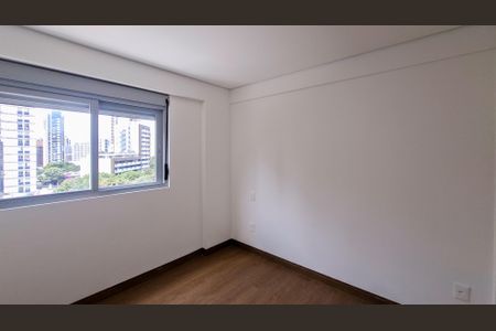 Quarto de apartamento para alugar com 2 quartos, 65m² em Savassi, Belo Horizonte