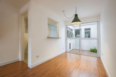 Casa de condomínio para alugar com 80m², 2 quartos e 1 vaga Casa de condomínio para alugar com 80m², 2 quartos e 1 vagaSala