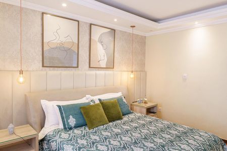 Casa à venda com 384m², 4 quartos e 4 vagas Casa à venda com 384m², 4 quartos e 4 vagasQuarto 2 - Suíte