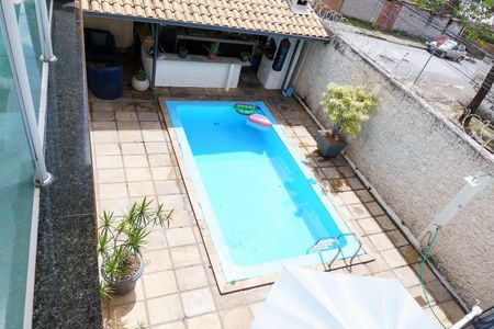 Casa à venda com 384m², 4 quartos e 4 vagas Casa à venda com 384m², 4 quartos e 4 vagasVista da Sacada