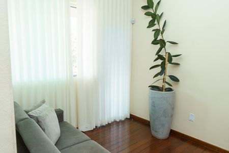 Casa à venda com 384m², 4 quartos e 4 vagas