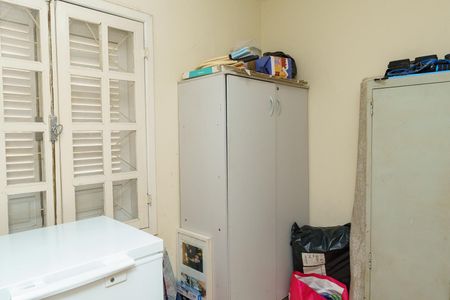 Casa à venda com 384m², 4 quartos e 4 vagas Casa à venda com 384m², 4 quartos e 4 vagasDespensa