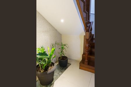 Casa à venda com 384m², 4 quartos e 4 vagas Casa à venda com 384m², 4 quartos e 4 vagasDetalhe Sala