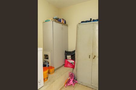 Casa à venda com 384m², 4 quartos e 4 vagas Casa à venda com 384m², 4 quartos e 4 vagasDespensa