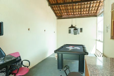 Casa à venda com 384m², 4 quartos e 4 vagas