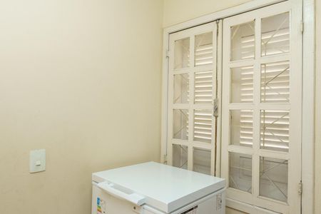 Casa à venda com 384m², 4 quartos e 4 vagas Casa à venda com 384m², 4 quartos e 4 vagasDespensa