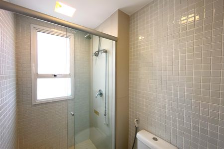 Apartamento para alugar com 189m², 4 quartos e 4 vagasBanheiro das semisuites