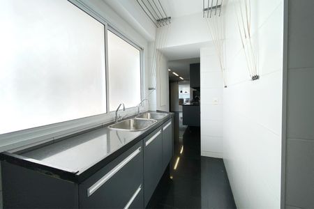 Apartamento para alugar com 189m², 4 quartos e 4 vagasÁrea de Serviço