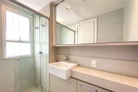 Apartamento para alugar com 189m², 4 quartos e 4 vagasBanheiro da Suíte 2