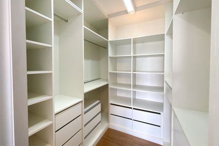 Apartamento para alugar com 189m², 4 quartos e 4 vagasCloset da suíte 1