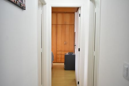 Apartamento à venda com 60m², 2 quartos e 1 vagaCorredor