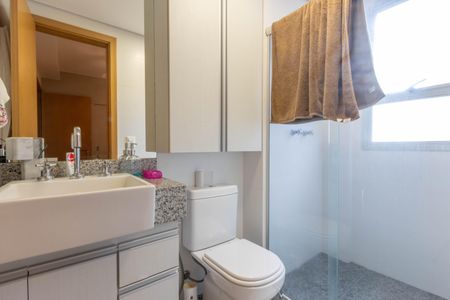 Banheiro de apartamento à venda com 2 quartos, 68m² em Boa Viagem, Belo Horizonte