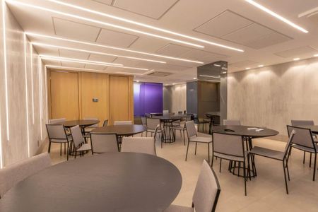 Apartamento à venda com 68m², 2 quartos e 2 vagas Apartamento à venda com 68m², 2 quartos e 2 vagasÁrea comum - Salão de festas