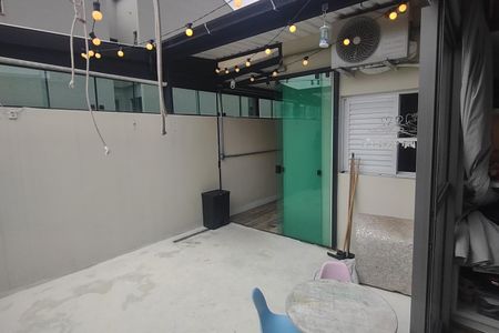 Apartamento à venda com 110m², 2 quartos e 2 vagasQuintal