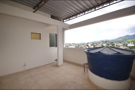 Casa para alugar com 93m², 2 quartos e sem vagaVaranda dos Fundos