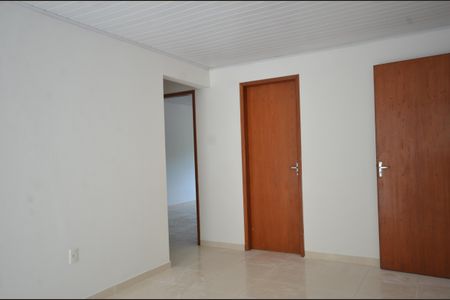 Sala de casa para alugar com 2 quartos, 93m² em Cascadura, Rio de Janeiro