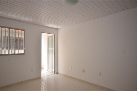 Casa para alugar com 93m², 2 quartos e sem vagaSala