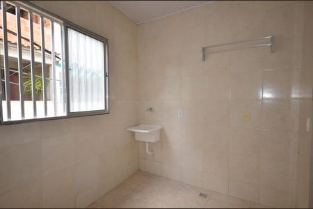 Casa para alugar com 93m², 2 quartos e sem vaga Área de Serviço