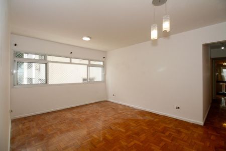 Apartamento à venda com 110m², 2 quartos e 1 vaga Apartamento à venda com 110m², 2 quartos e 1 vagaSala de Estar e Jantar
