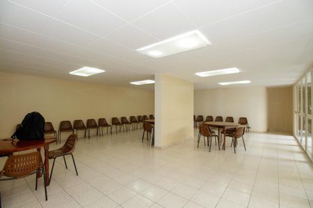 Apartamento à venda com 110m², 2 quartos e 1 vaga Apartamento à venda com 110m², 2 quartos e 1 vagaÁrea Comum - Salão de Festas