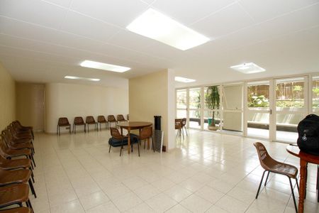 Apartamento à venda com 110m², 2 quartos e 1 vaga Apartamento à venda com 110m², 2 quartos e 1 vagaÁrea Comum - Salão de Festas