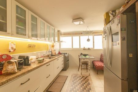 Apartamento para alugar com 142m², 2 quartos e 1 vagaCozinha