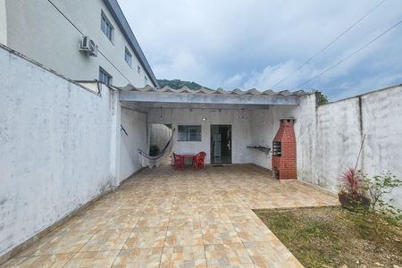 fachada de casa para alugar com 3 quartos, 80m² em Balneario Praia do Perequê, Guarujá