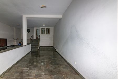 Casa à venda com 500m², 4 quartos e 4 vagas Casa à venda com 500m², 4 quartos e 4 vagasGaragem