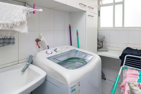 Apartamento para alugar com 75m², 2 quartos e 1 vagaÁrea de Serviço